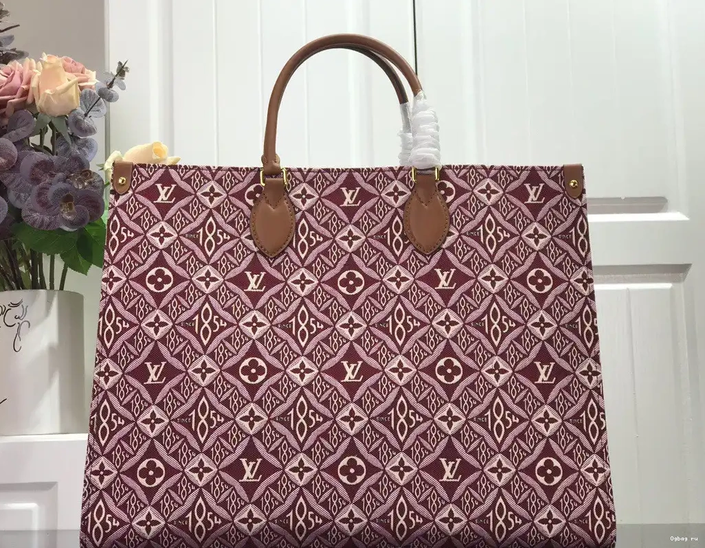 LOUIS VUITTON 1854 SINCE GM ONTHEGO 0624